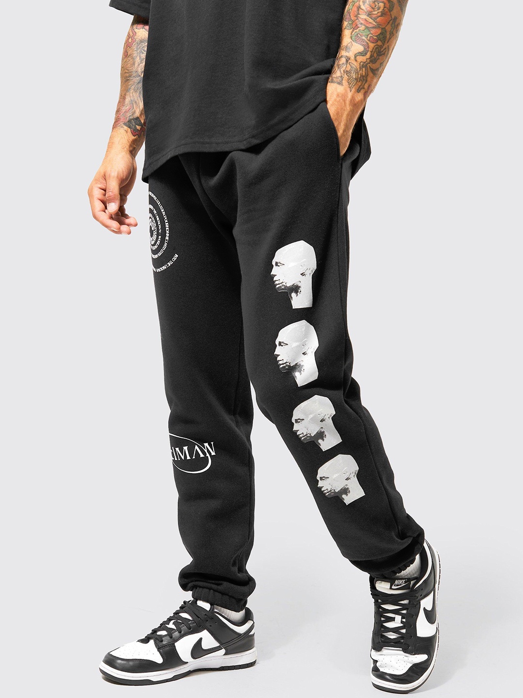

boohooMAN Regular Multi Graphic Fleece Jogger, Black