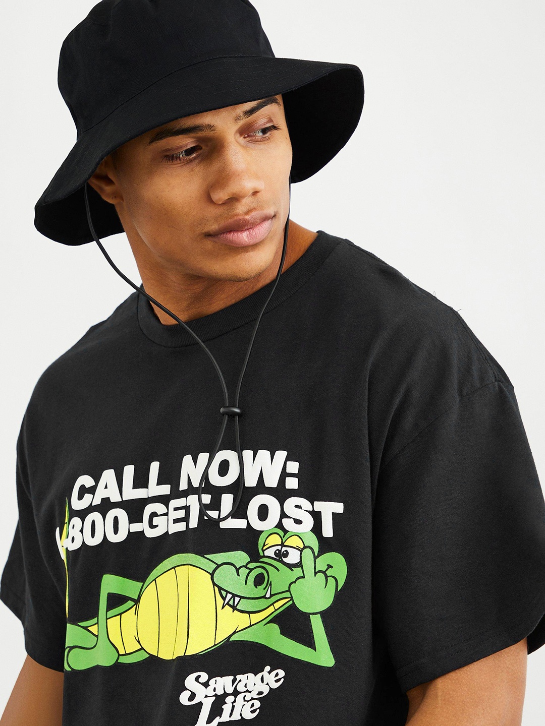 

boohooMAN Printed Drop-Shoulder Sleeves Pure Cotton Oversized T-shirt, Black