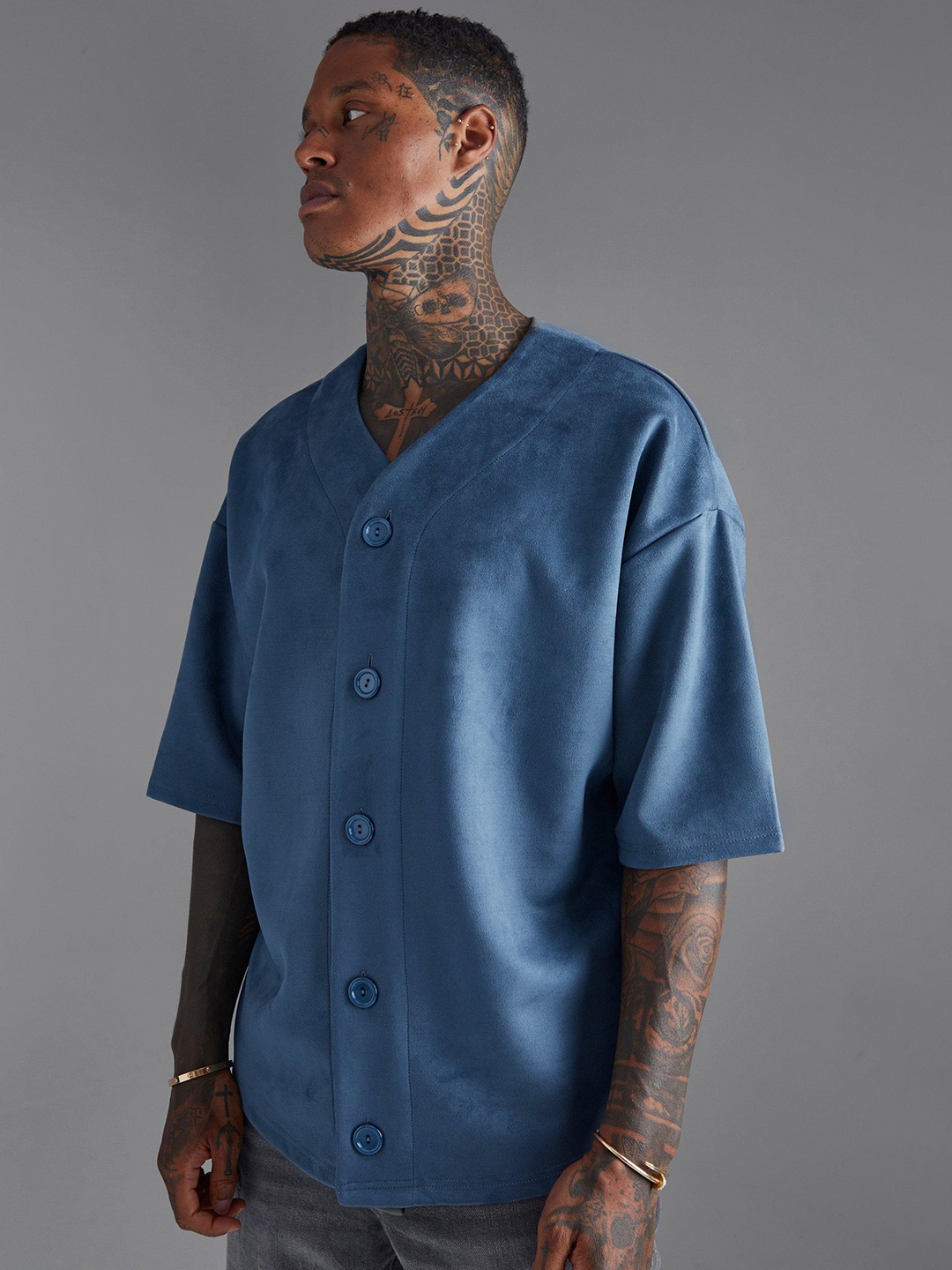 

boohooMAN Oversized Suede Baseball Shirt, Blue