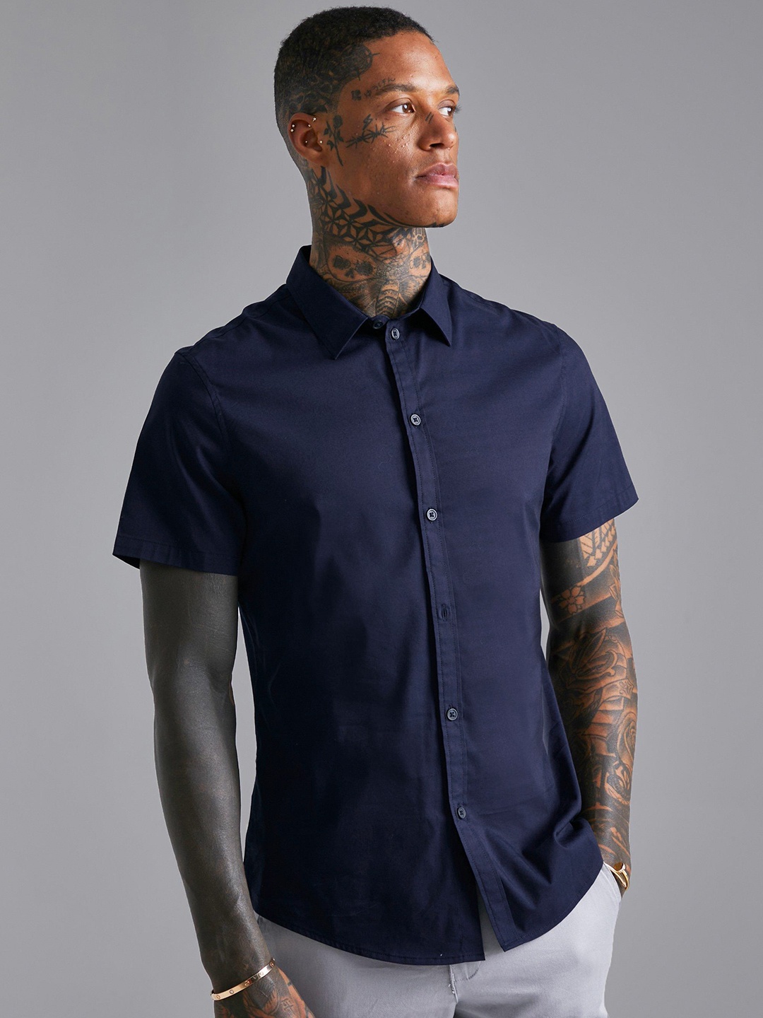 

boohooMAN Slim Fit Casual Shirt, Navy blue