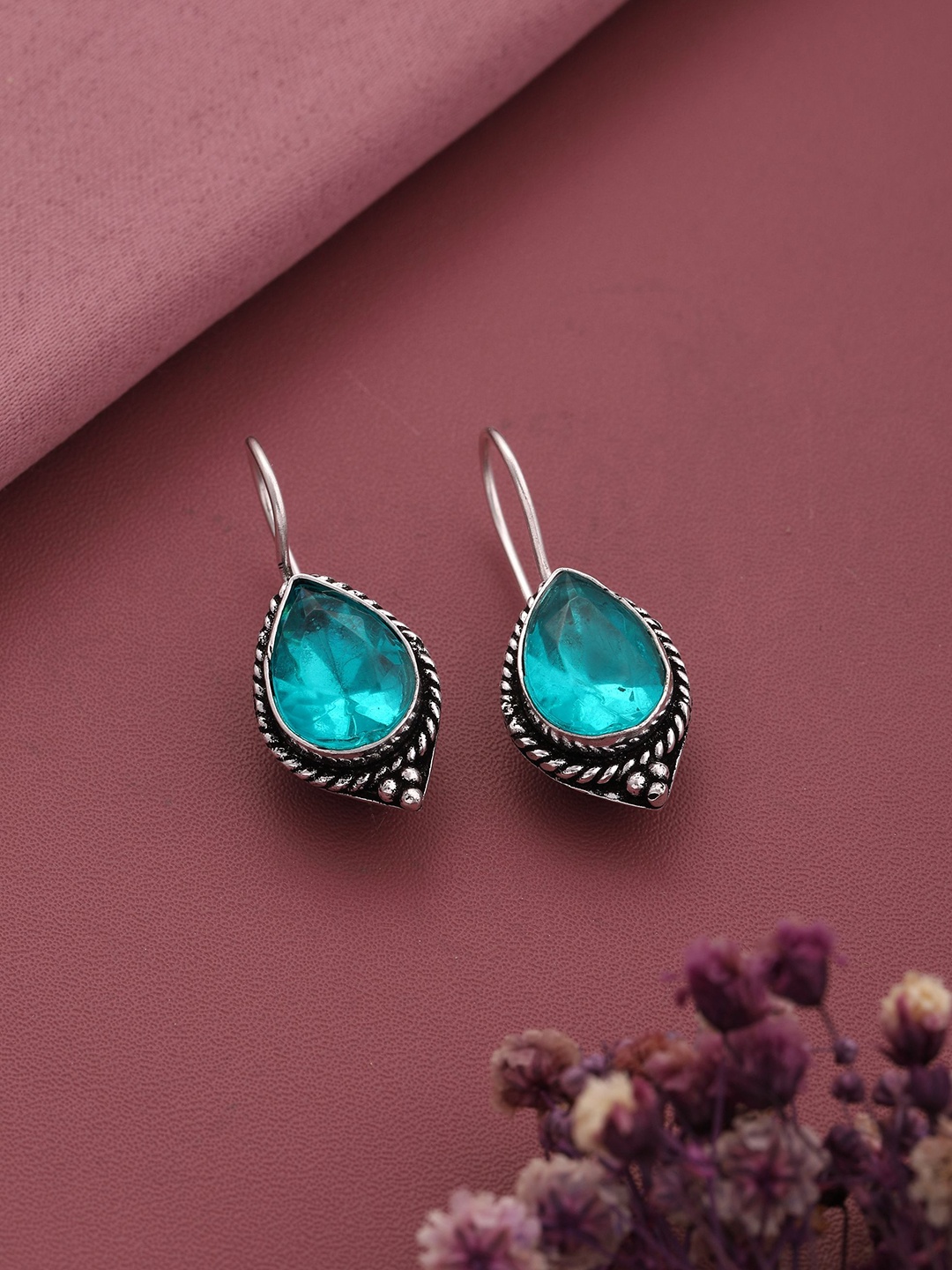 

Vita Bella Silver-Plated Oxidized Contemporary Drop Earrings
