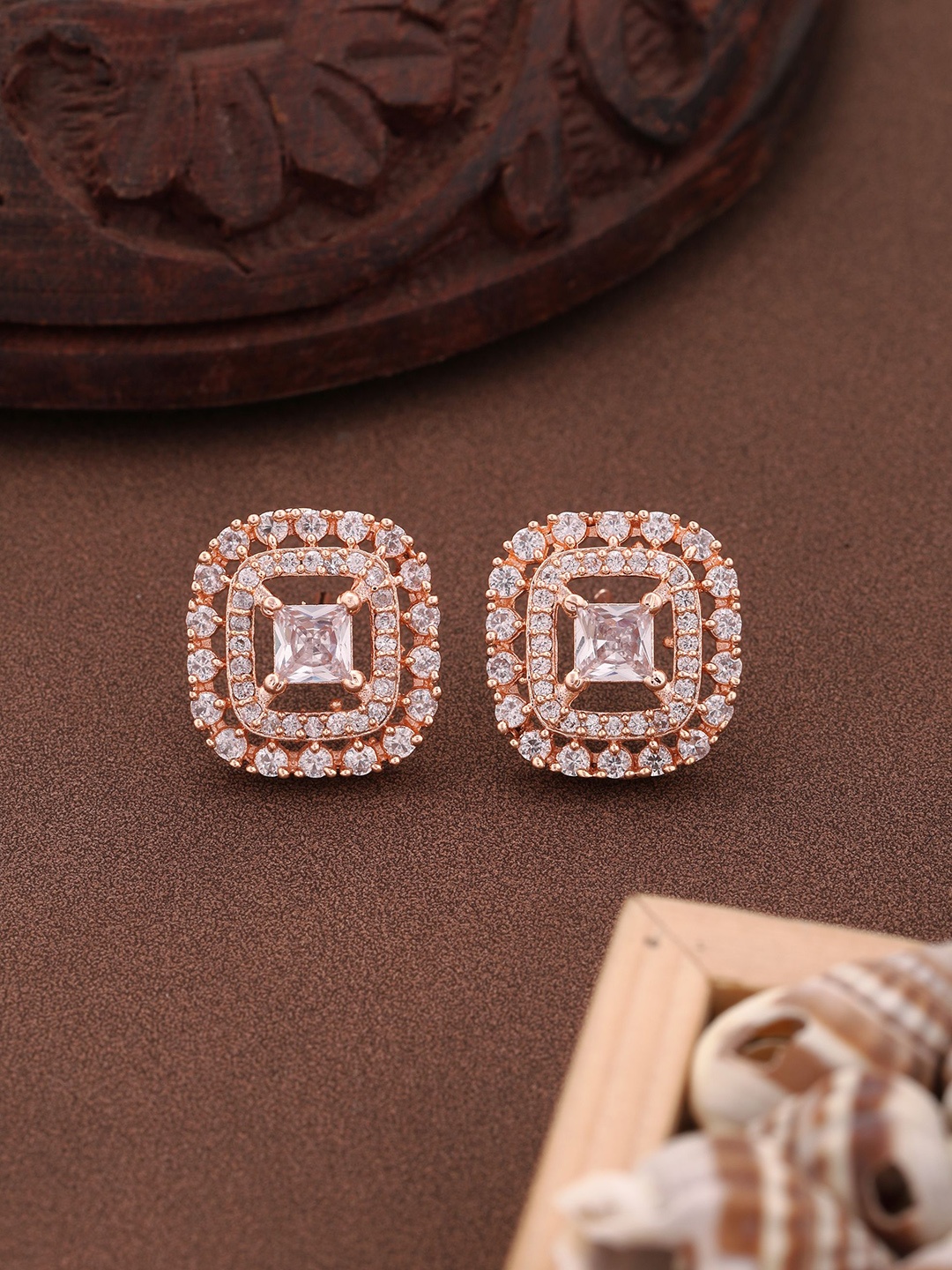 

Vita Bella Rose Gold-Plated Contemporary Studs Earrings, White