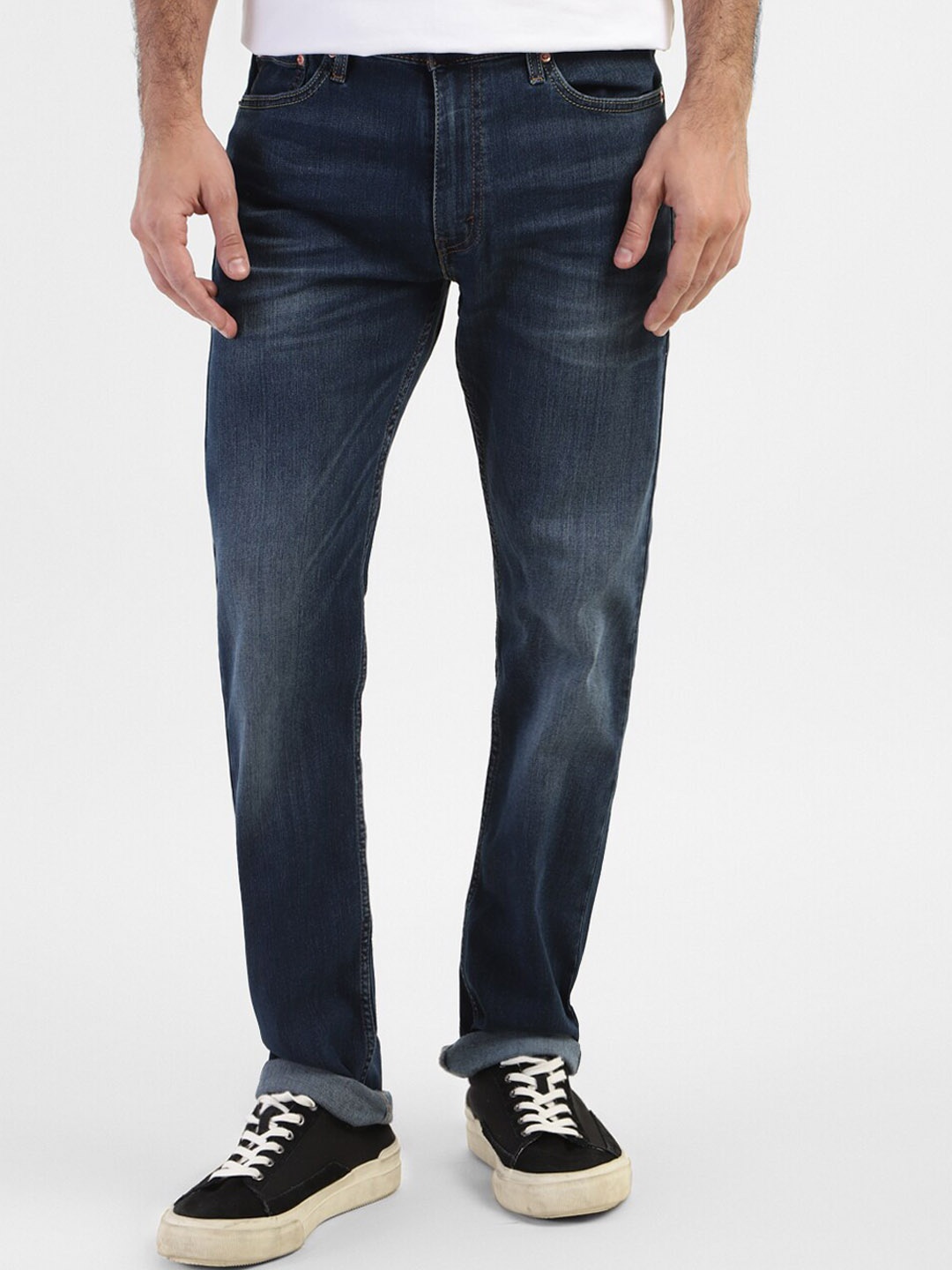 

Levis Men Straight Fit Clean Look Light Fade Jeans, Blue