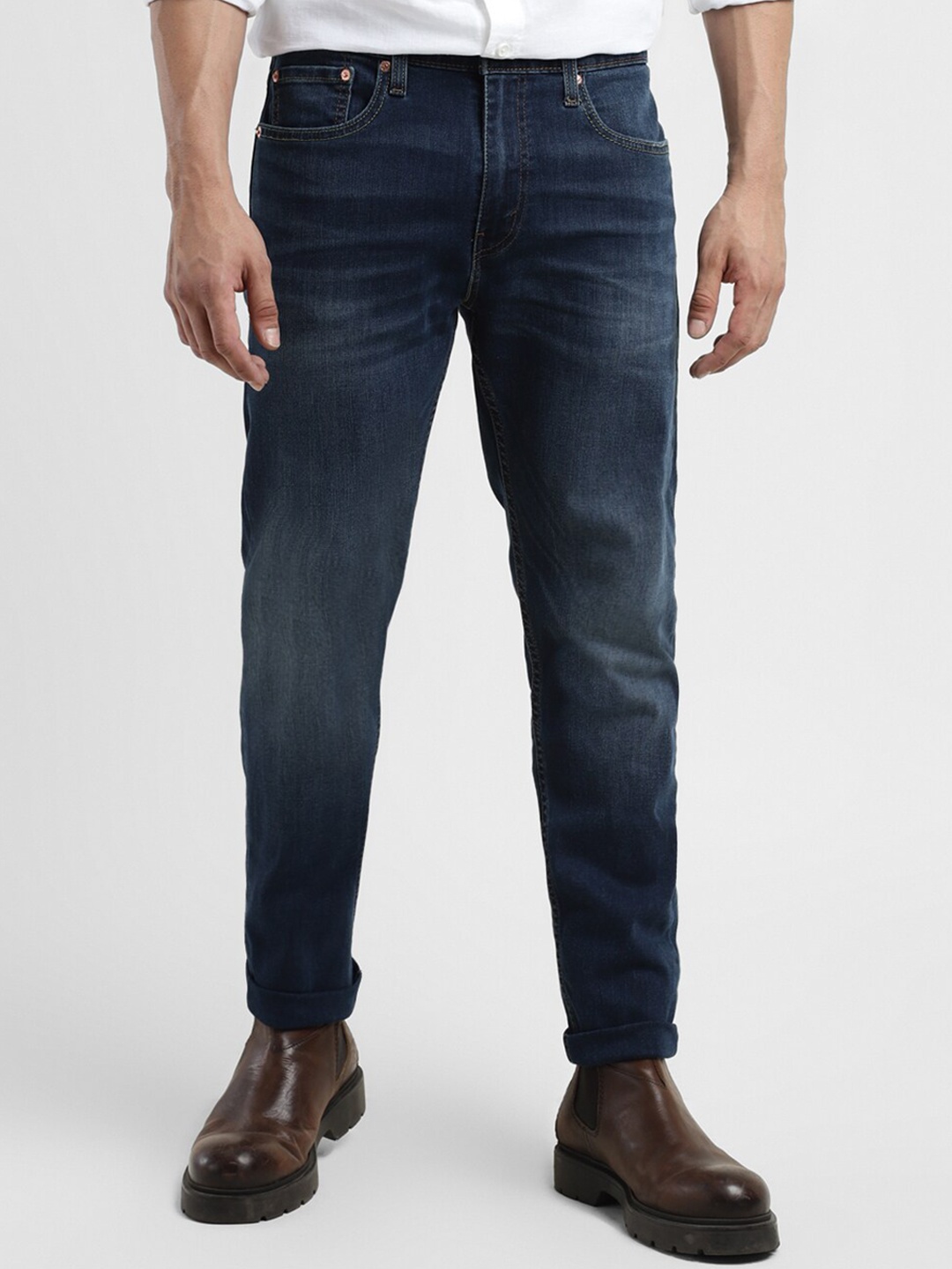 

Levis Men's 512 Tapered Fit Light Fade Jeans, Blue