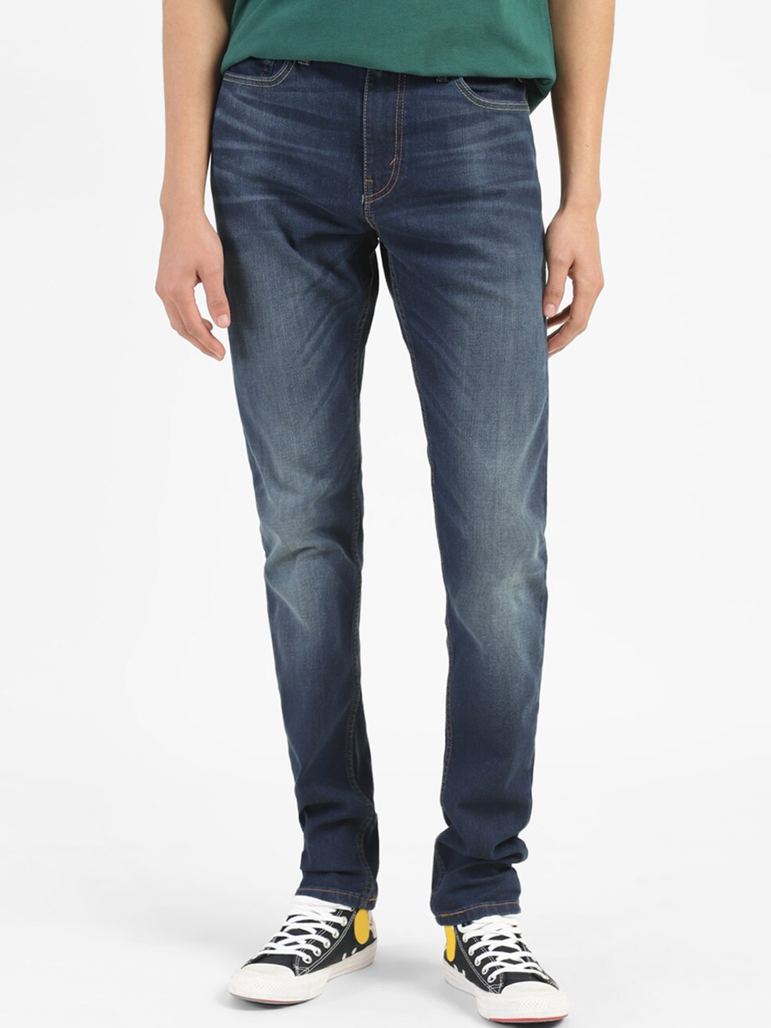 

Levis Men Tapered Fit Mid-Rise Light Fade Jeans, Blue