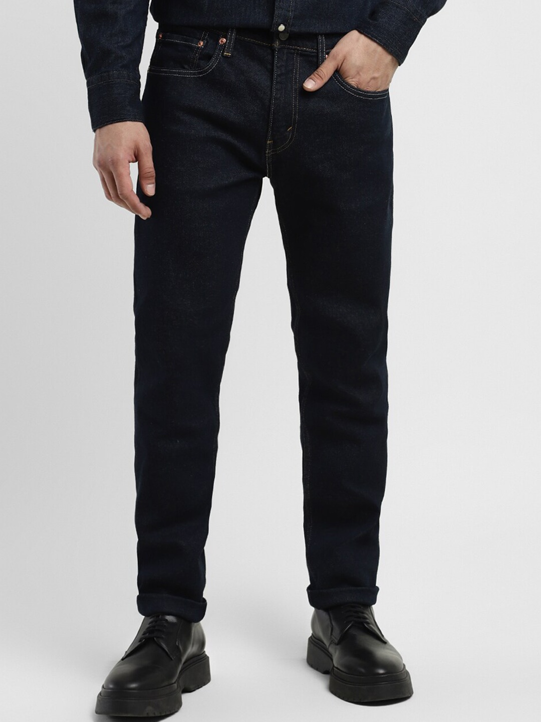 

Levis Men Mid Rise Clean Look Tapered Fit Jeans, Blue