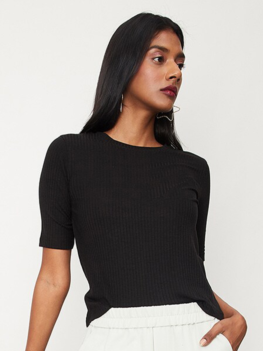 

max Round Neck Short Sleeves T-shirt, Black