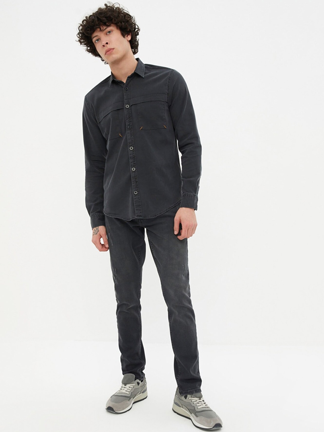 

Trendyol Men Regular Low Distress Fit Mid-Rise Jeans, Black