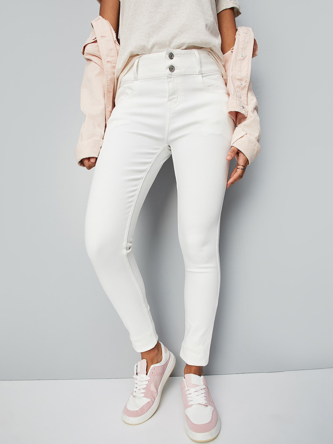 

max Women High-Rise Light Shade Non Stretchable Jeans, White