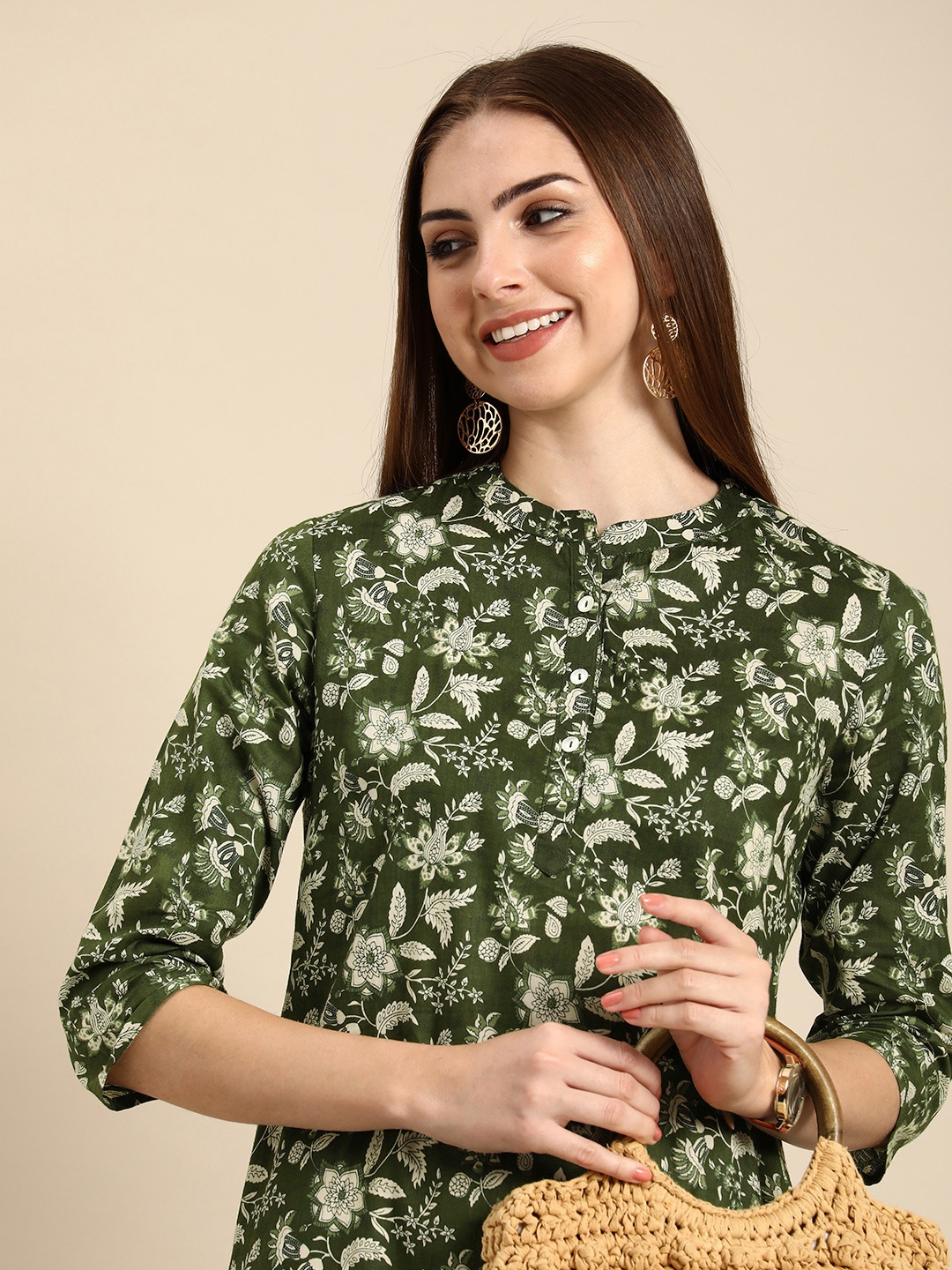 

Anouk Floral Printed Mandarin Collar Kurta, Green