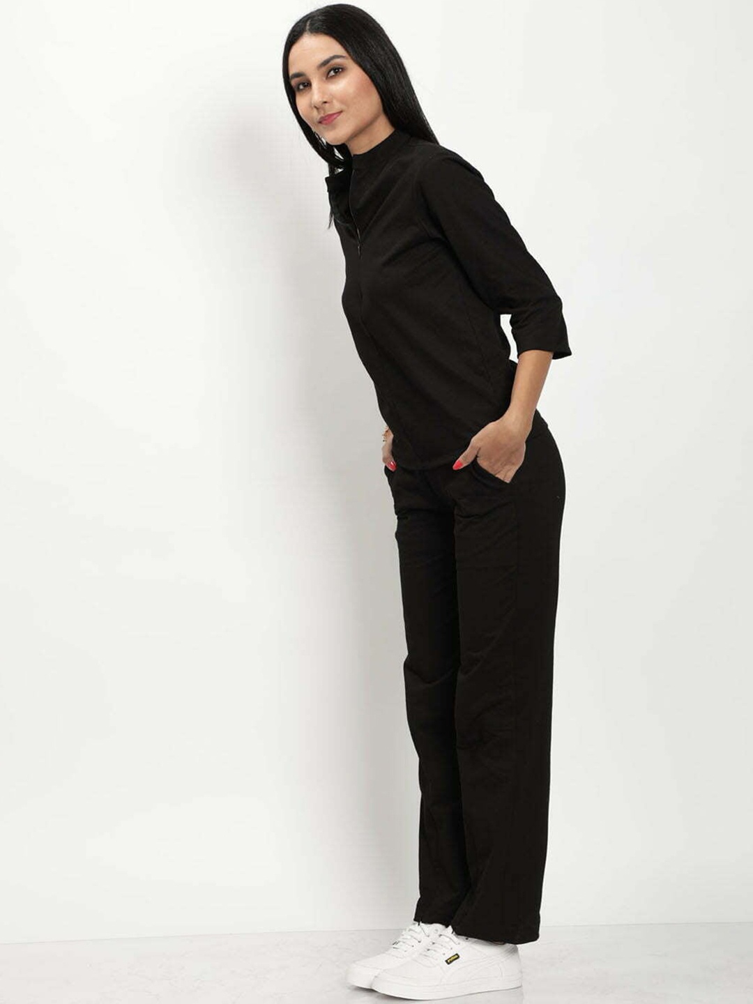 

TheBlackLover Three Quartered Sleeves Sweatshirt And Trouser, Black