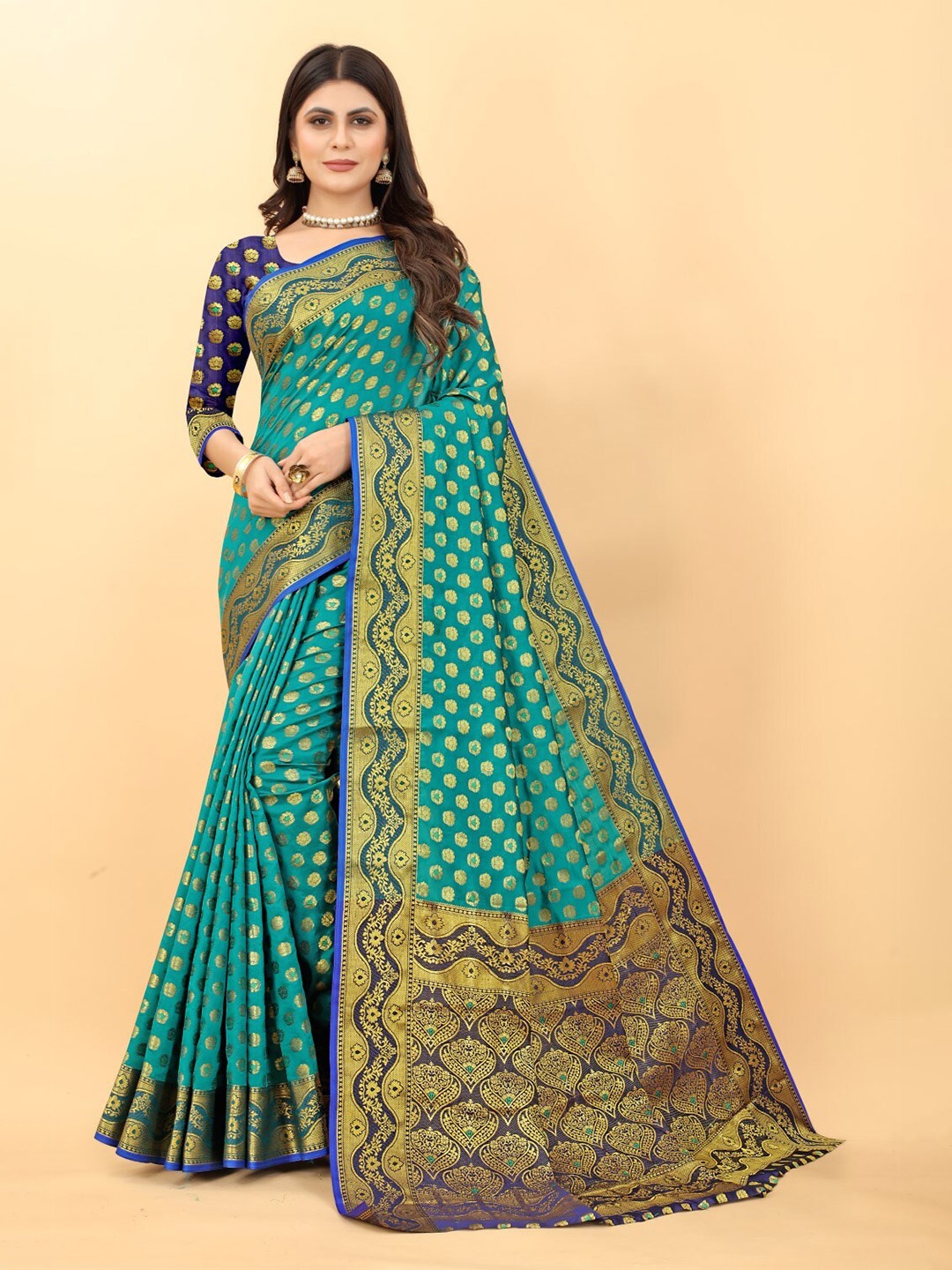 

ZEEPKART Ethnic Motifs Woven Design Zari Kanjeevaram Saree, Green
