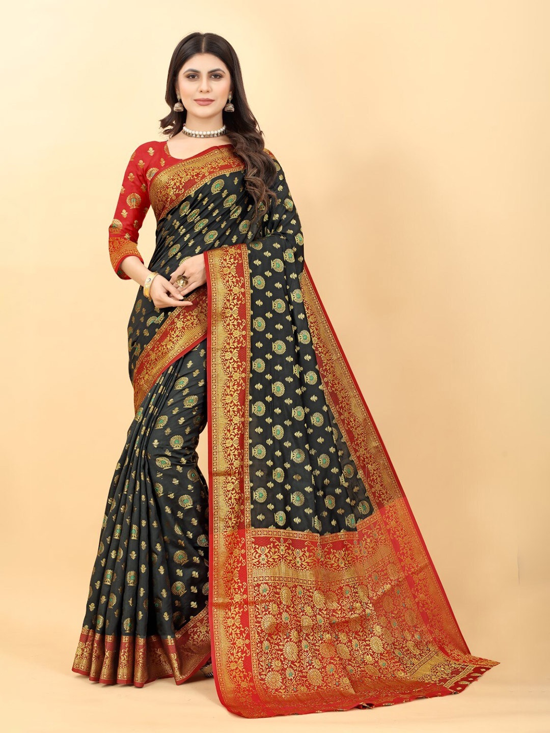 

ZEEPKART Woven Design Zari Kanjeevaram Saree, Black