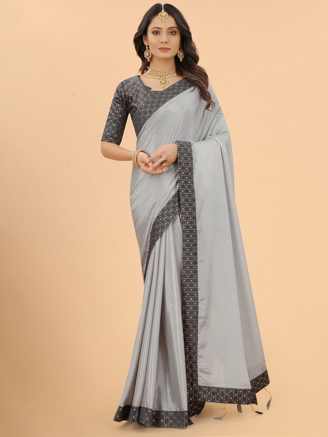 

ZEEPKART Woven Design Zari Saree, Grey