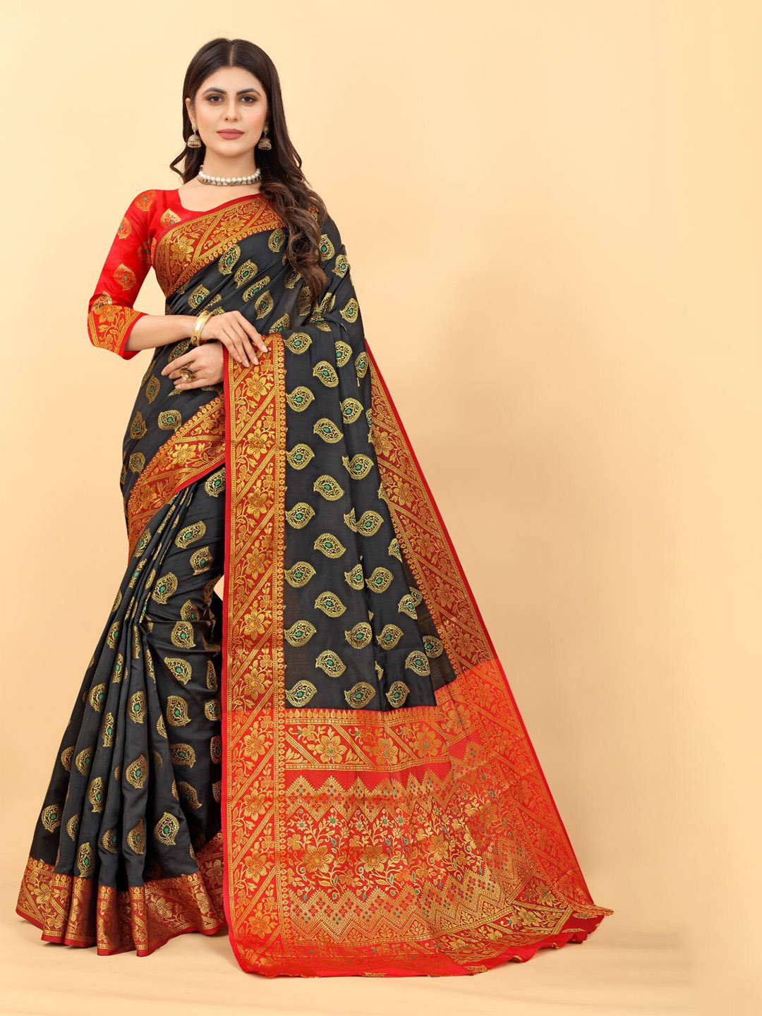 

ZEEPKART Ethnic Motifs Woven Design Zari Kanjeevaram Saree, Black