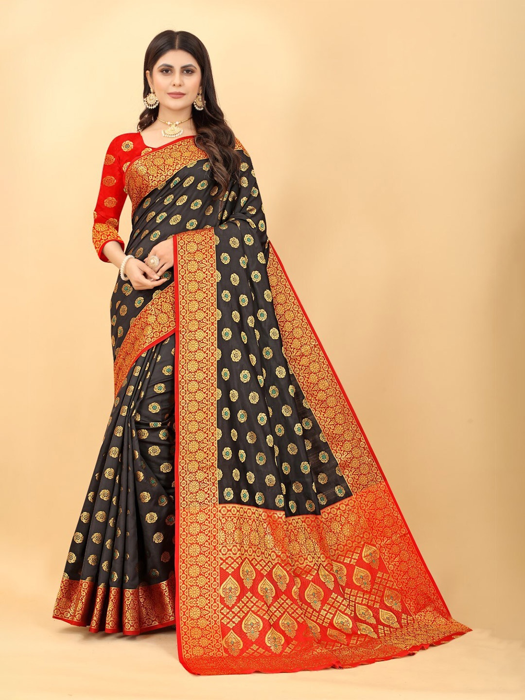 

ZEEPKART Floral Woven Design Zari Kanjeevaram Saree, Black