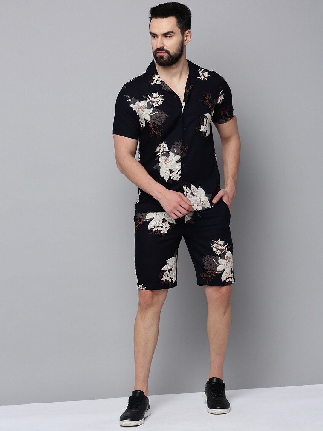 

SHOWOFF Floral Printed Shirt & Shorts, Navy blue