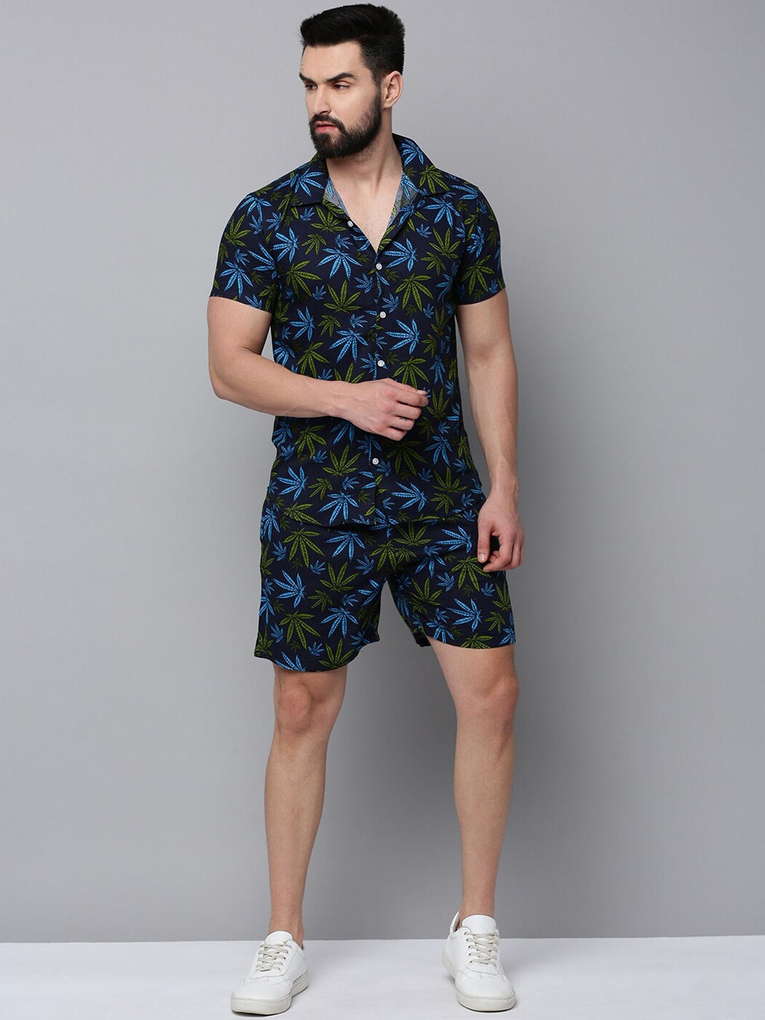 

SHOWOFF Men Tropical Printed Shirt & Shorts, Navy blue
