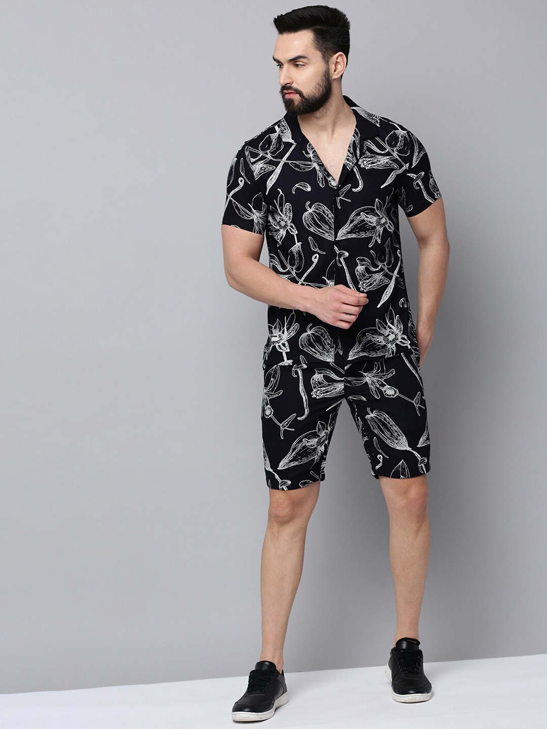 

SHOWOFF Men Printed Shirt & Shorts, Navy blue