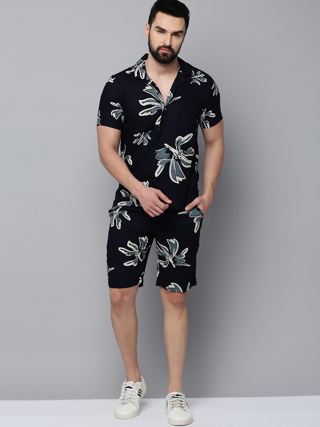 

SHOWOFF Floral Printed Shirt With Short, Navy blue
