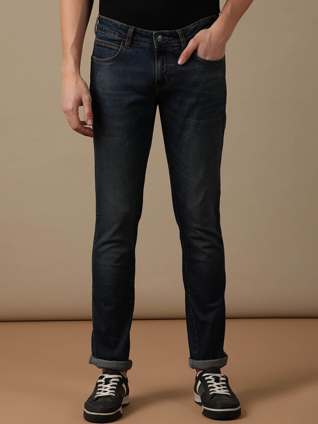 

Wrangler Men Skanders Slim Fit Low-Rise Stretchable Jeans, Blue