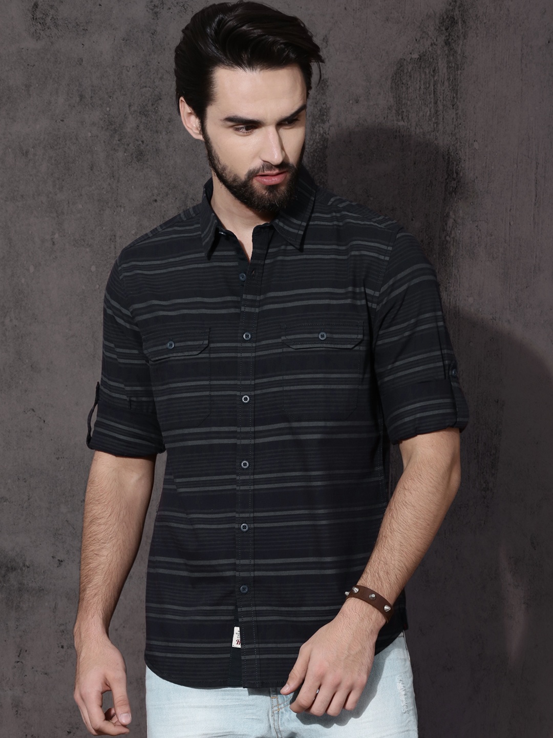 

Roadster Men Black & Grey Regular Fit Striped Casual Shirt