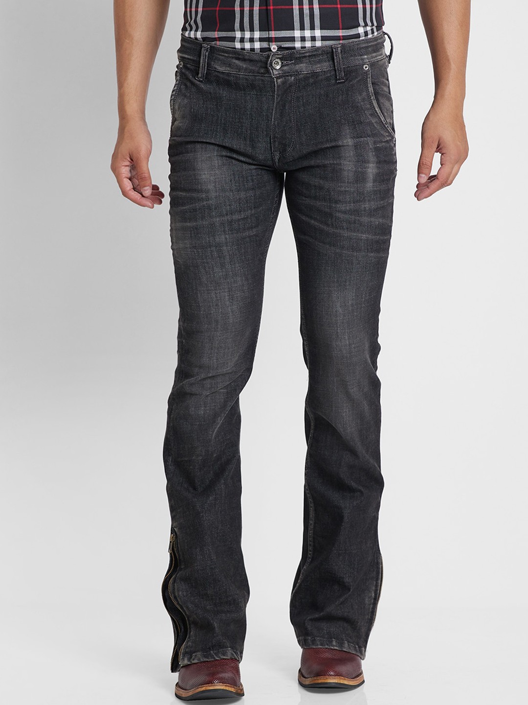 

mode de base Men Mid-Rise Bootcut Dark Shade Stretchable Jeans, Black