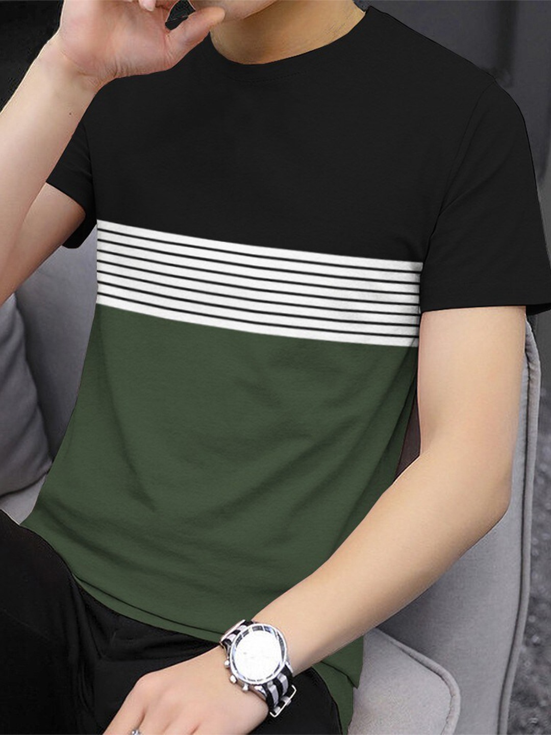 

BLIVE Colourblocked Round Neck Cotton T-shirt, Olive
