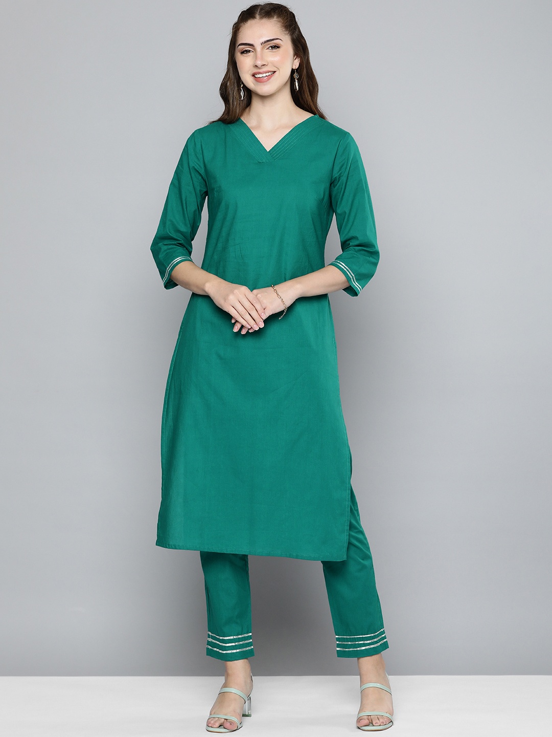 

HERE&NOW Women Regular Gotta Patti Pure Cotton Kurta with Trousers, Green