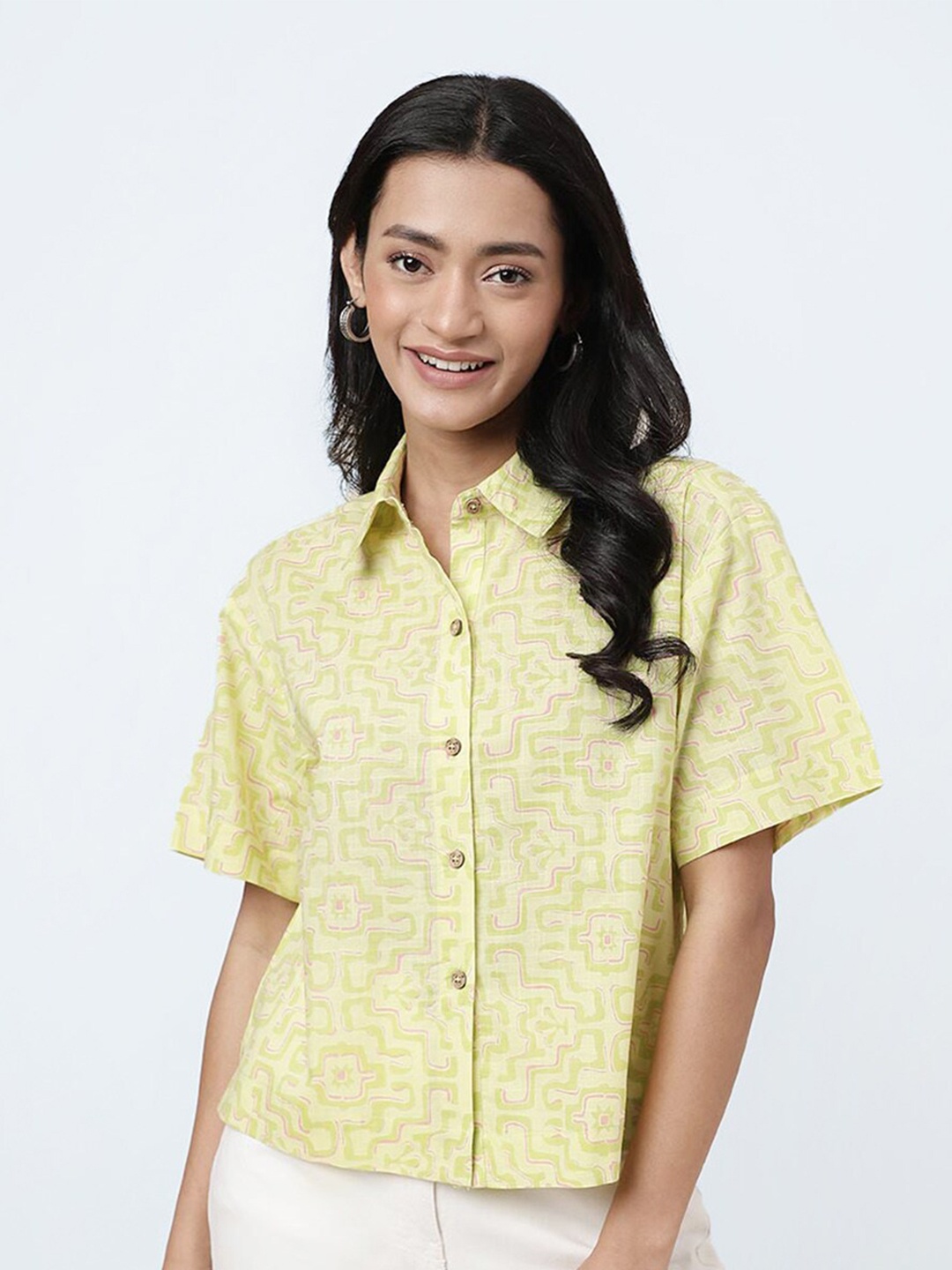 

Fabindia Abstract Printed Opaque Casual Cotton Waist Length Shirt, Lime green