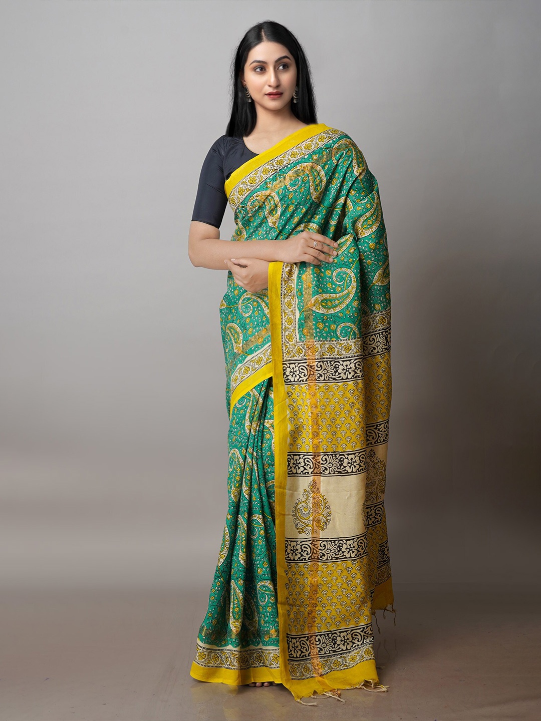 

Unnati Silks Ethnic Motifs Zari Silk Blend Bagru Saree, Green