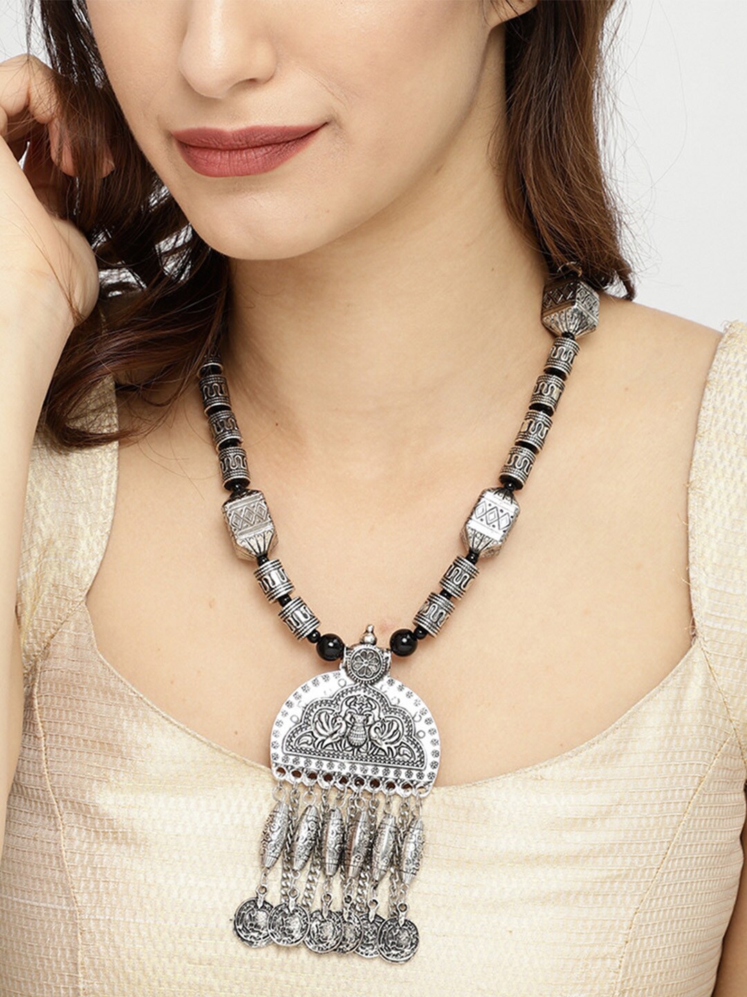 

Fida Silver-Plated Oxidised Necklace