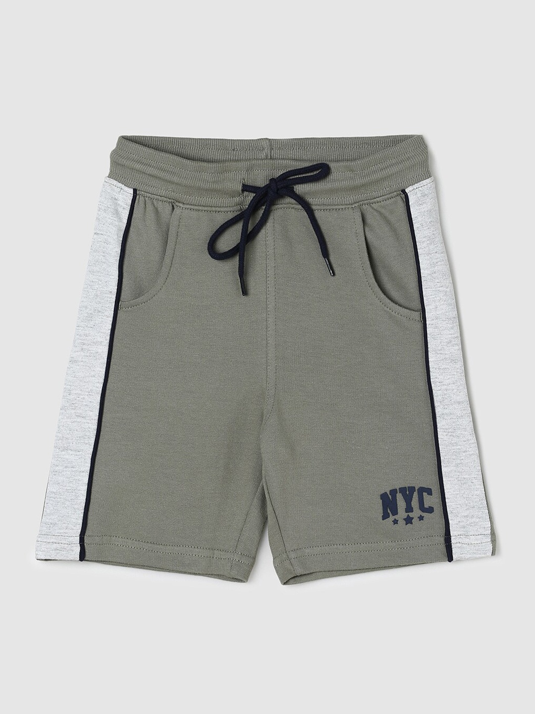 

max Boys Mid-Rise Above Knee Pure Cotton Shorts, Green