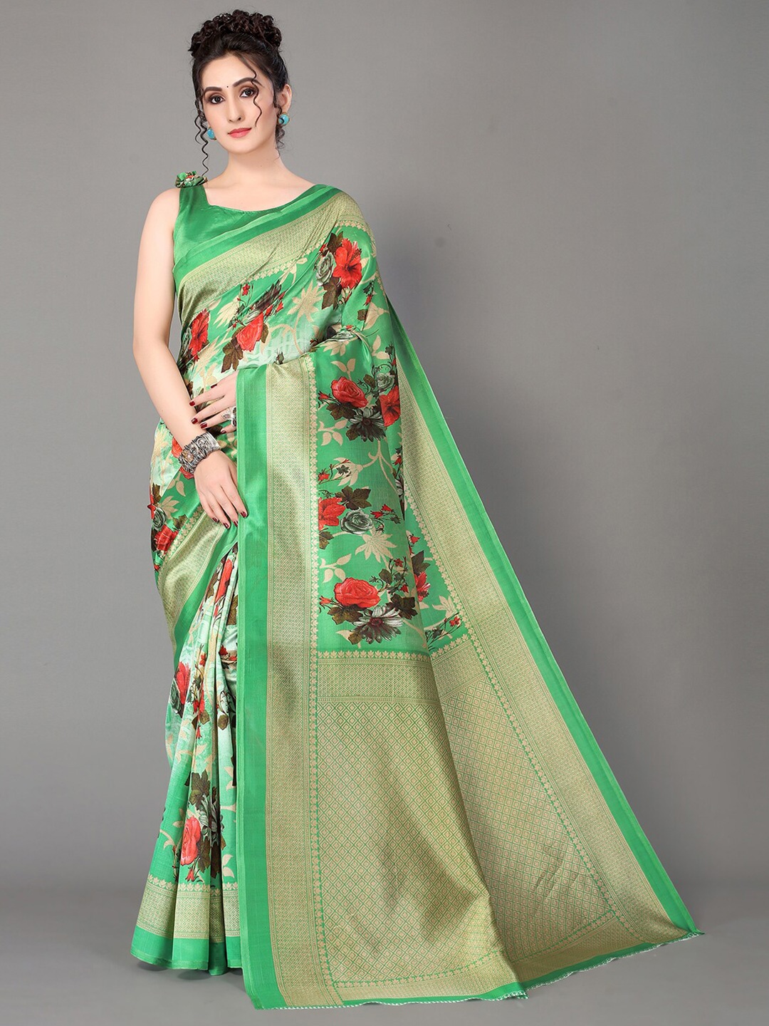 

GORGONE Floral Printed Silk Blend Saree, Green
