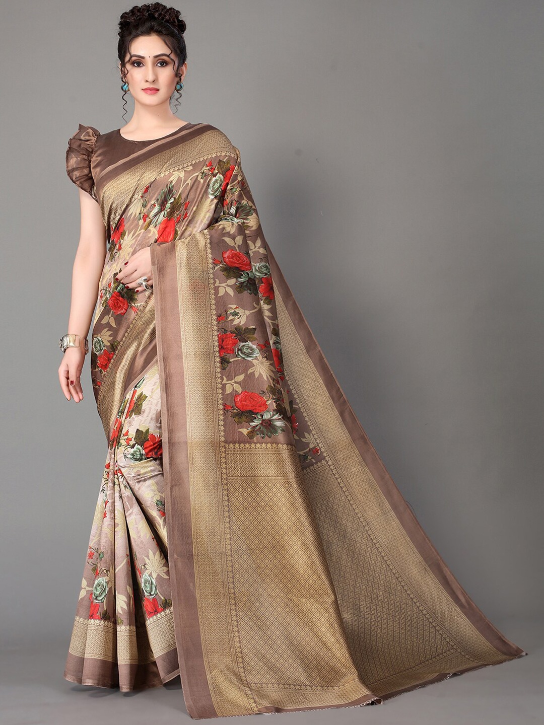 

GORGONE Floral Printed Saree, Beige