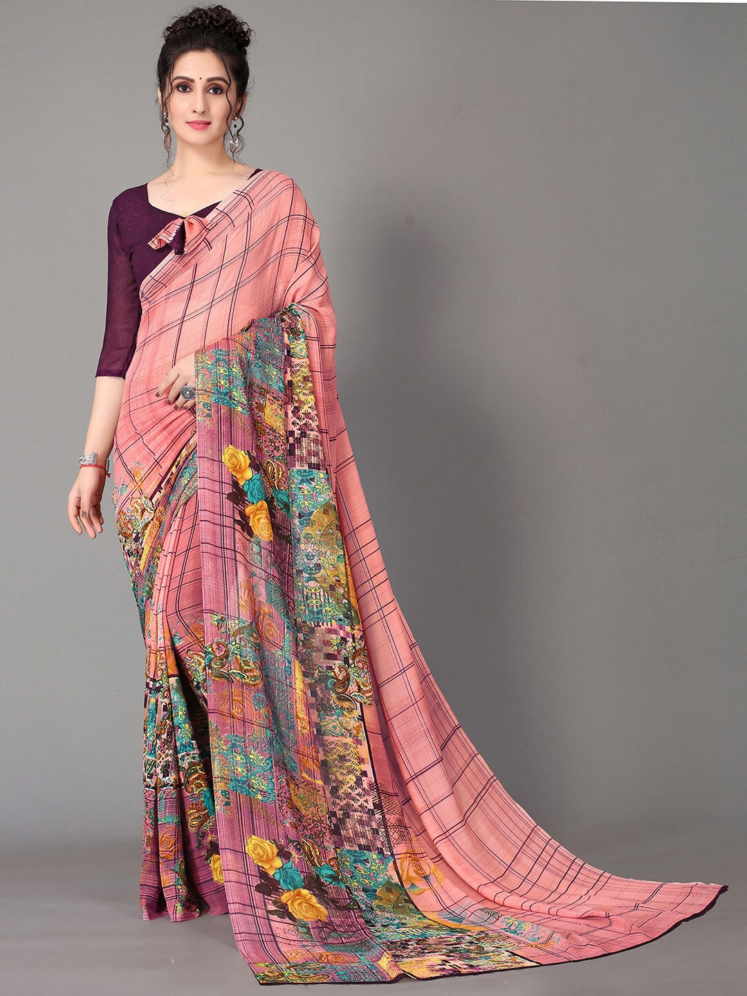 

GORGONE Floral Printed Saree, Pink