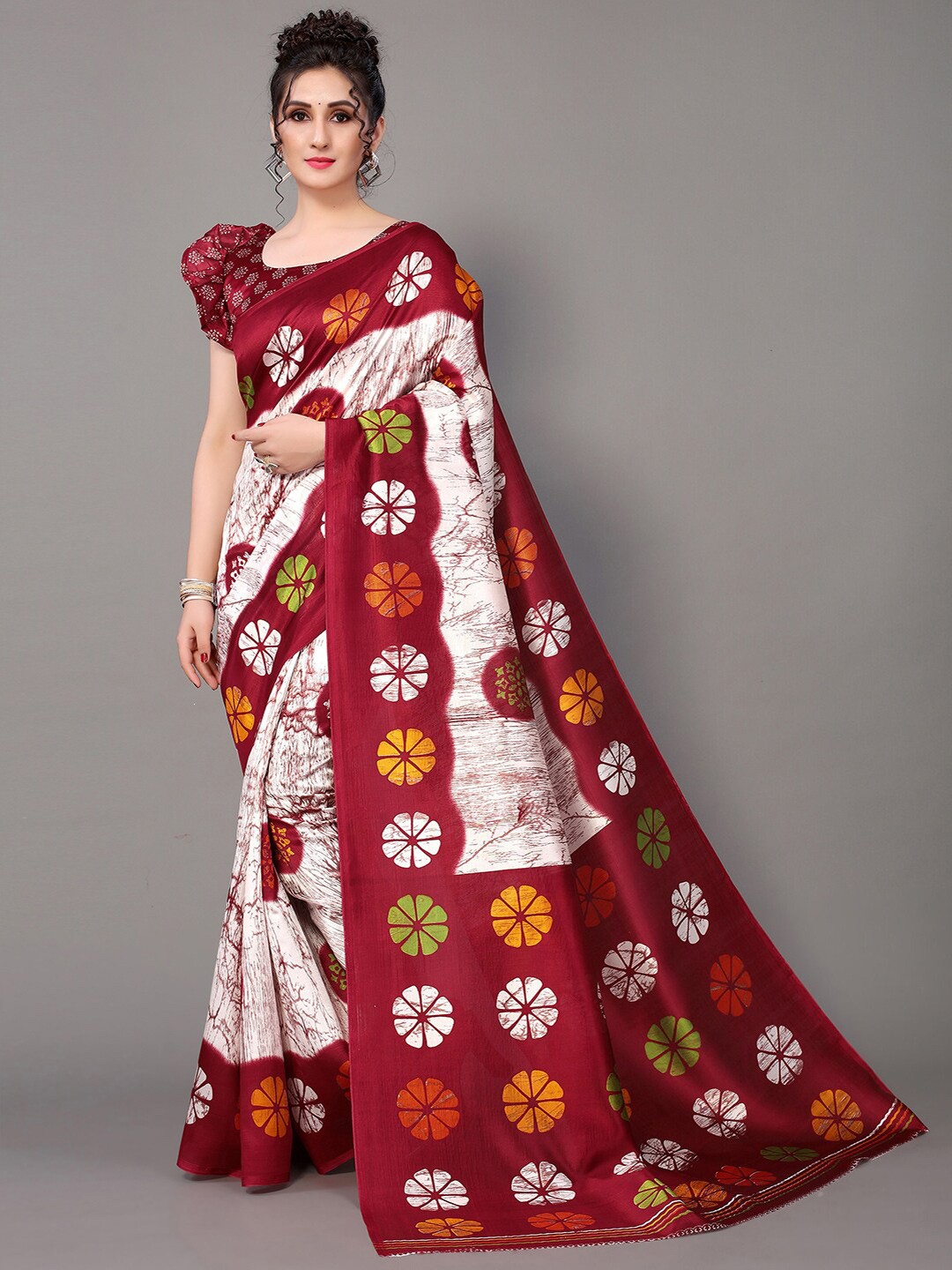

GORGONE Floral Printed Saree, Red