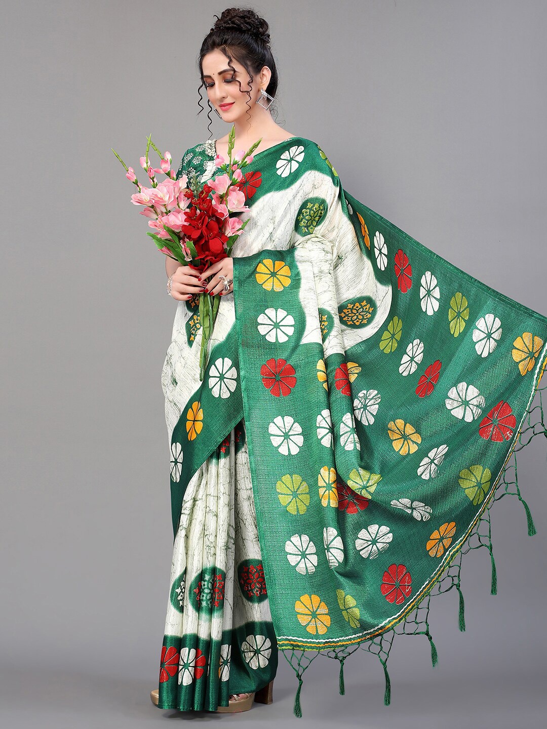 

GORGONE Floral Printed Saree, White