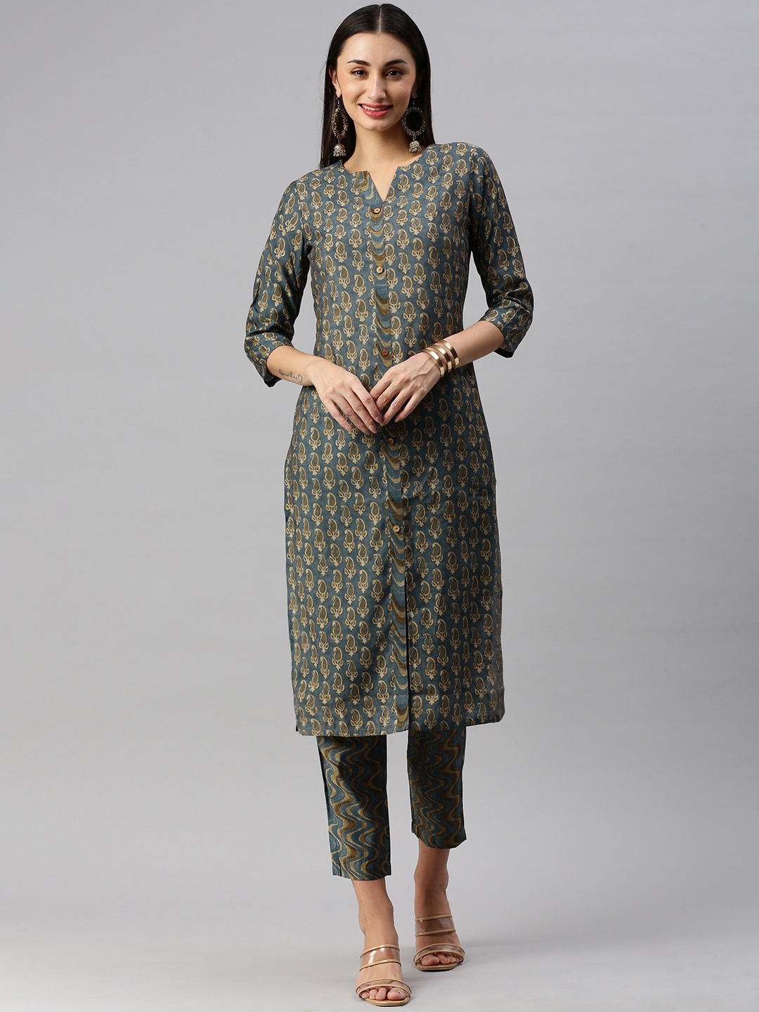 

HRITIKA Women Ethnic Motifs Printed Regular Kurta with Trousers, Grey