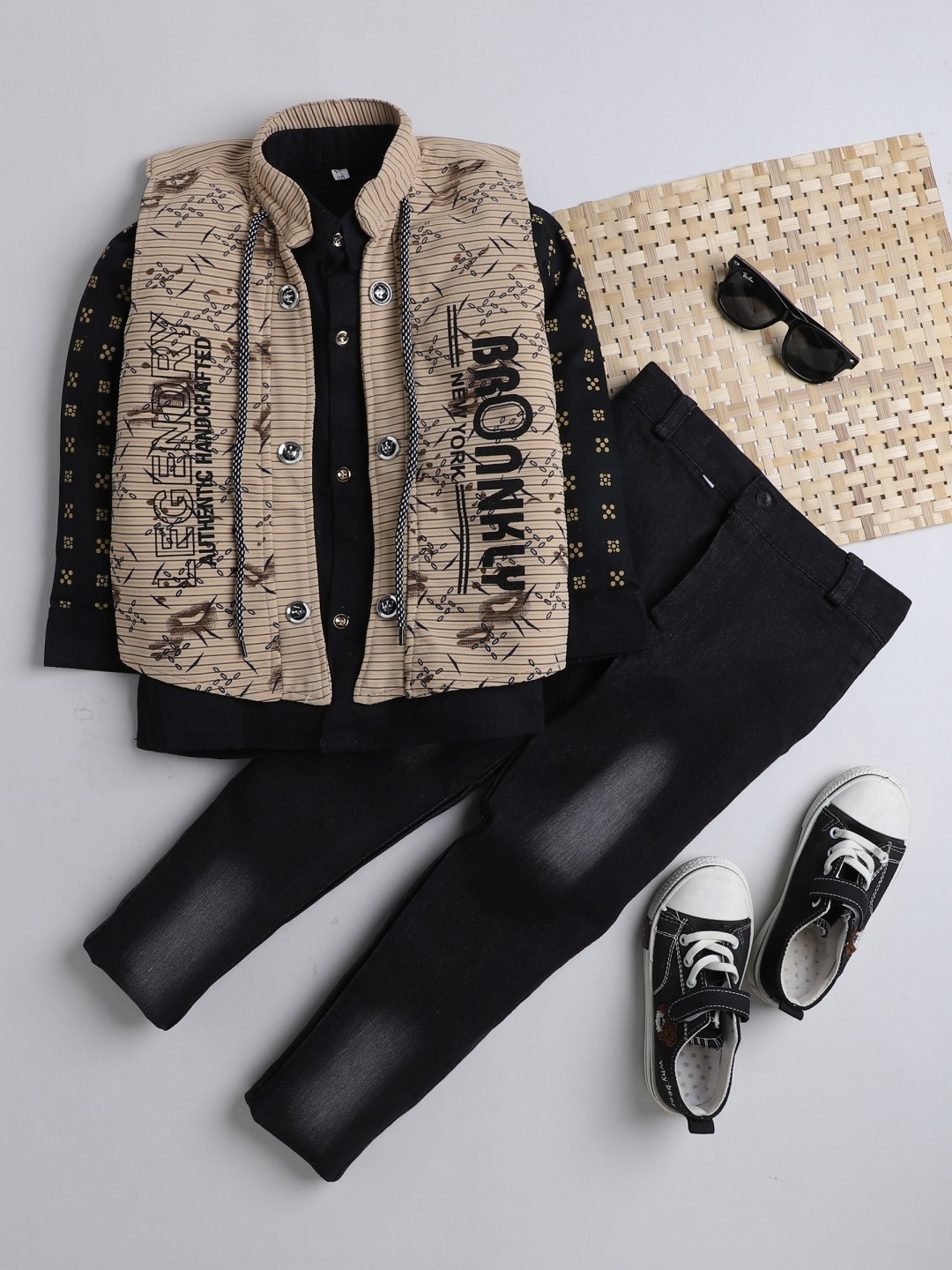 

DKGF FASHION Boys Printed Shirt & Trousers With Waist Coat, Beige