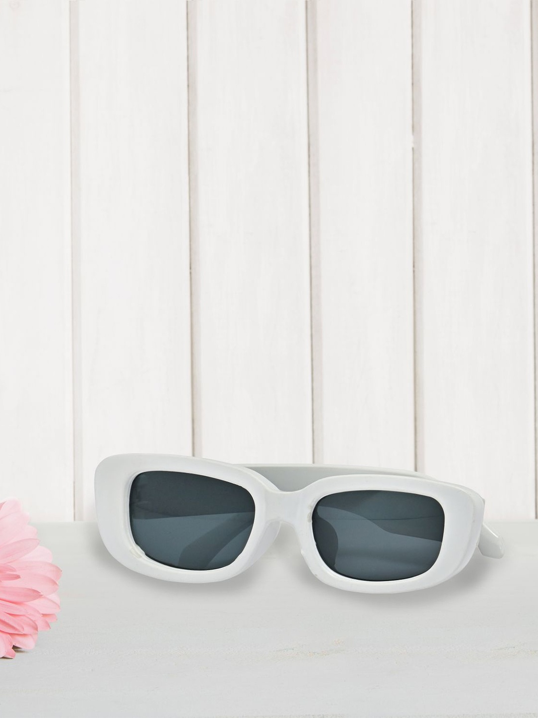 

Kastner Men Rectangle Sunglasses with UV Protected Lens - UNI_CHRCHMA_WHIT, White