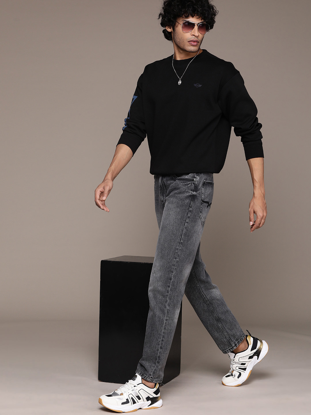 

The Roadster Lifestyle Co. Pure Cotton Relaxed Fit Jeans, Charcoal