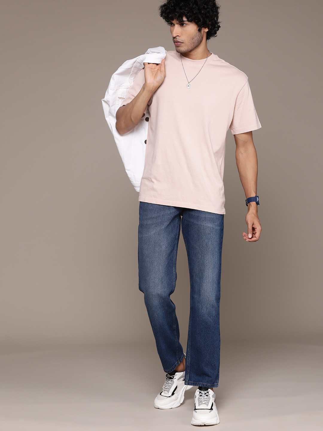 

The Roadster Lifestyle Co. Relaxed Fit Pure Cotton Light Fade Jeans, Blue