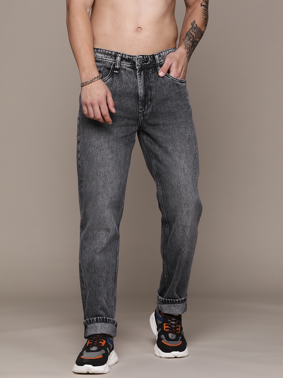 

The Roadster Lifestyle Co. Relaxed Fit Pure Cotton Light Fade Jeans, Charcoal
