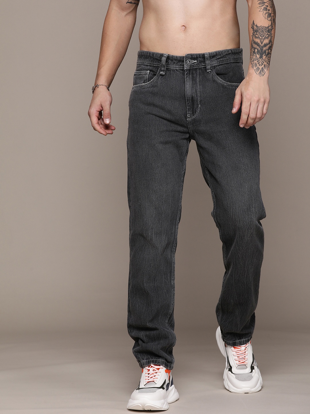 

The Roadster Lifestyle Co. Relaxed Fit Pure Cotton Light Fade Jeans, Black