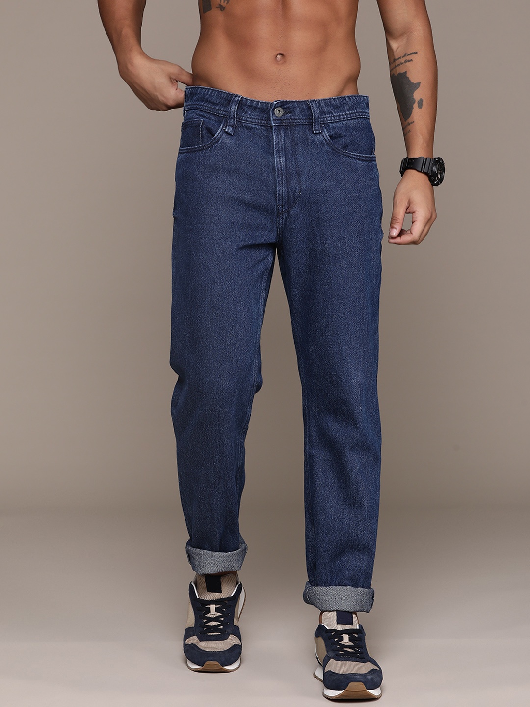 

The Roadster Lifestyle Co. Men Pure Cotton Relaxed Fit Jeans, Navy blue