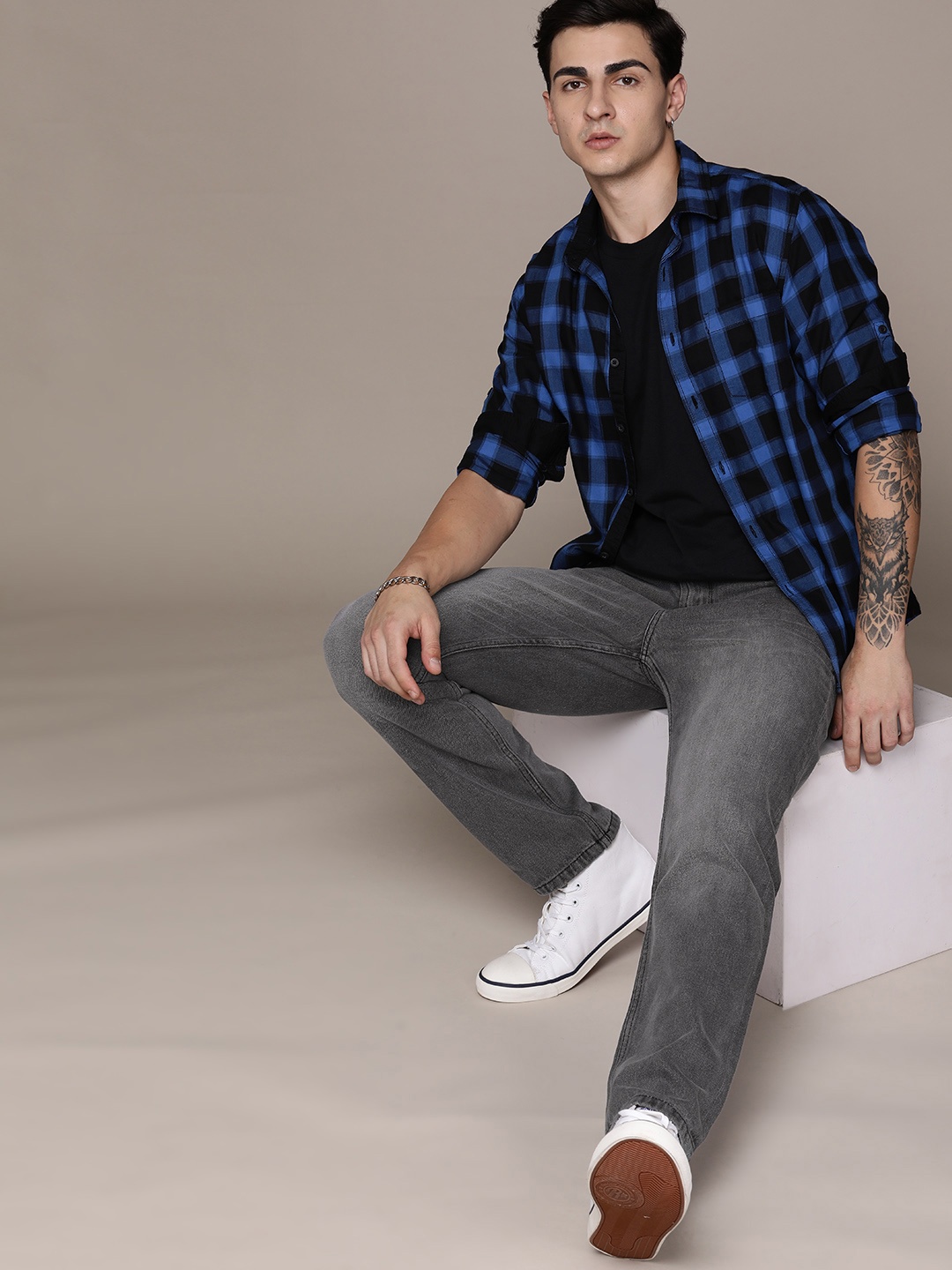 

The Roadster Lifestyle Co. Relaxed Fit Pure Cotton Light Fade Jeans, Charcoal