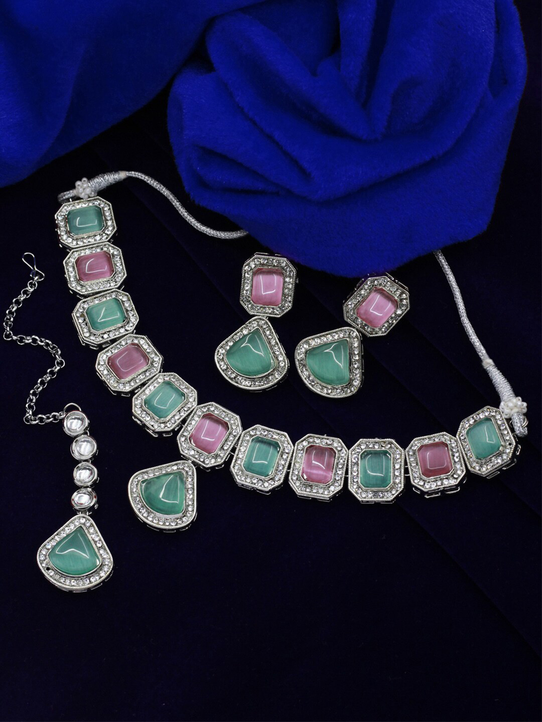 

SAIYONI Silver-Plated Kundan-Studded Jewellery Set