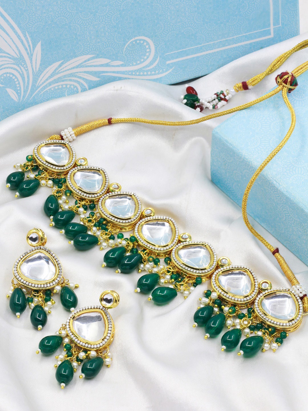 

SAIYONI Gold-Plated Kundan-Studded Jewellery Set, Green
