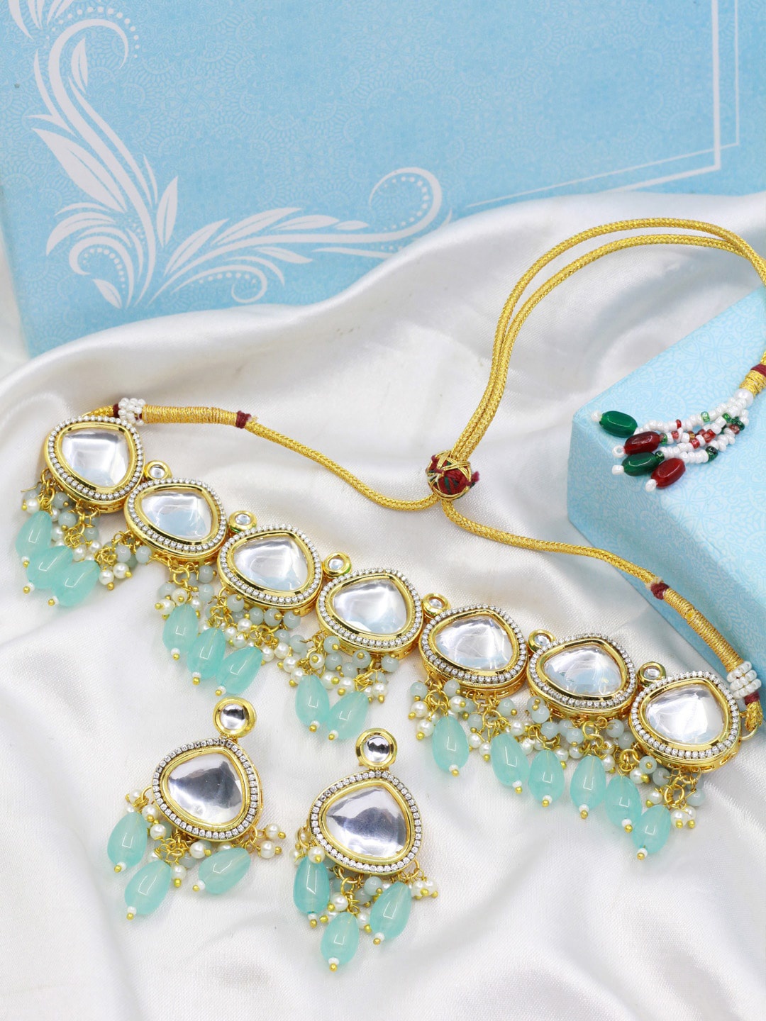 

SAIYONI Gold-Plated Kundan-Studded & Beaded Jewellery Set
